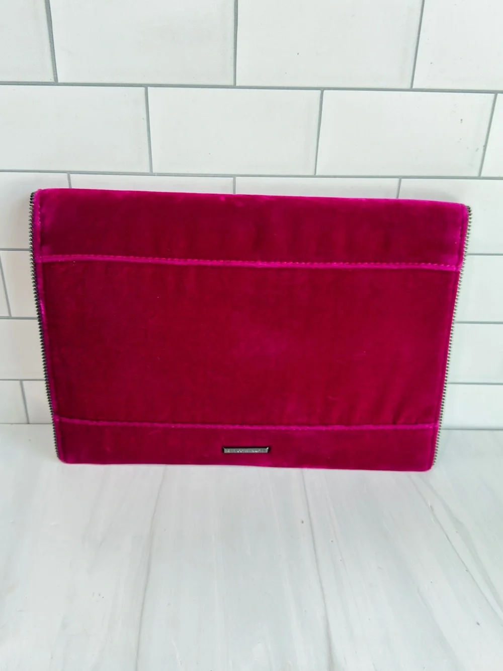 REBECCA MINKOFF LEO CLUTCH FUSCHIA TRENDY COCKTAIL FORMAL CHIC HOT PINK